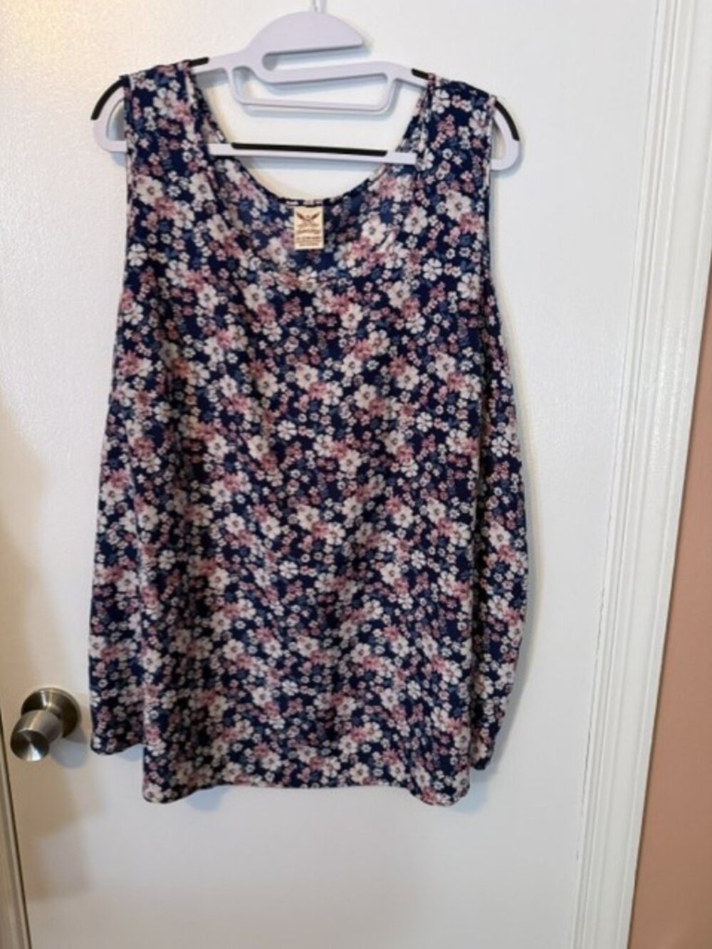Faded Glory Floral Tank Top Blouse Plus Size 3X 22W-24W Blue Pink White Scoop